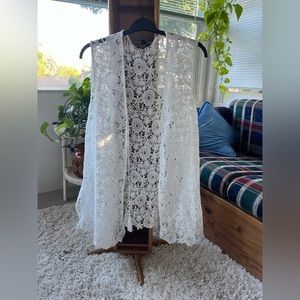 Suzanne‎ Betro Ivory Floral Tie-Front Vest